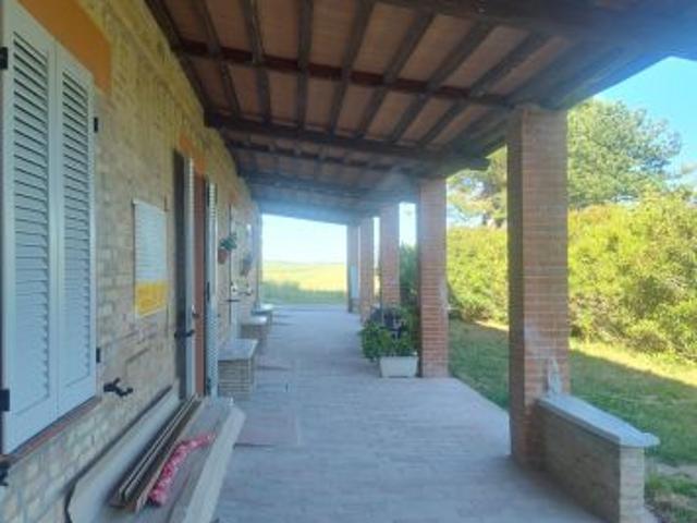 Appartamento in affitto a Contrada Chiaravalle, Marche