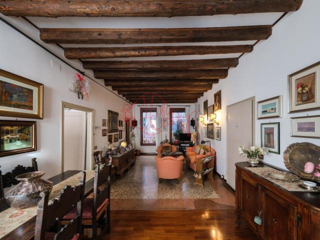 Appartamento in affitto a Venezia-Murano-Burano, Venezia