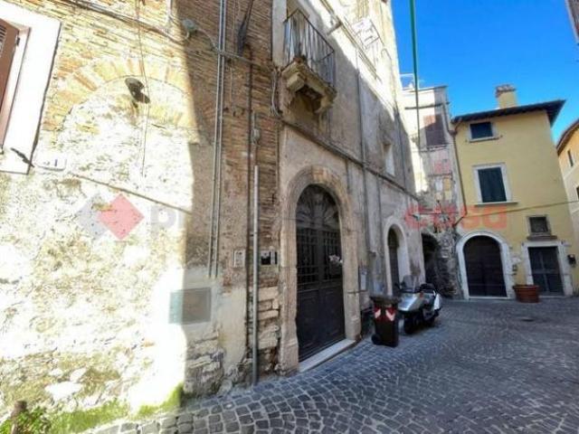 Appartamento in affitto a Tivoli