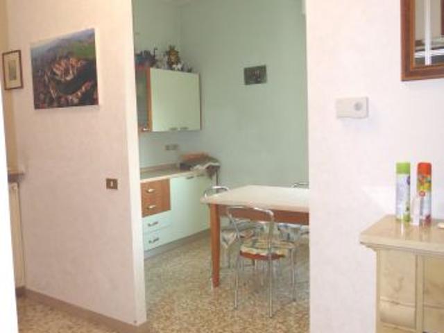trilocale in affitto a Modena