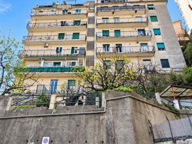 Appartamento in vendita a Staglieno, Genova