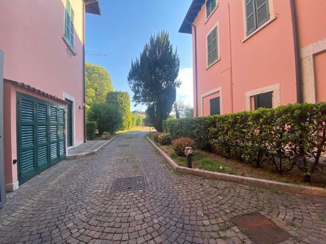 Appartamento in affitto a Comunità Montana Parco Alto Garda bresciano, Salò