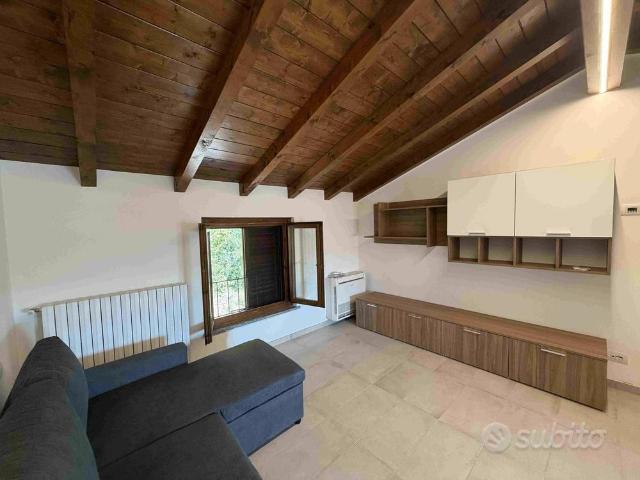 Appartamento in affitto a Abbazia, Sesto Calende