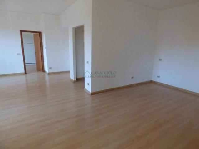 Appartamento in affitto a Ospiate, Bollate