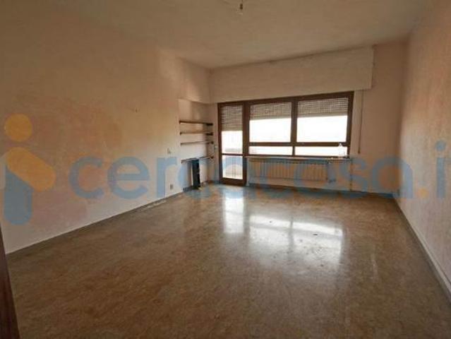 Appartamento in affitto a Via Cairoli, Livorno