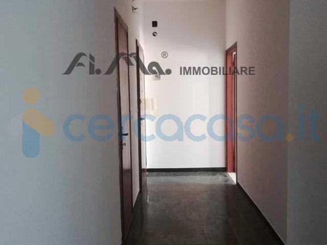 Appartamento in affitto a Centro Est, Serra Riccò
