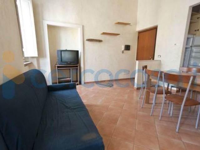Appartamento in affitto a Via Cairoli, Livorno