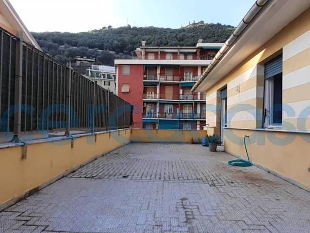 Appartamento in affitto a Centro Est, Serra Riccò