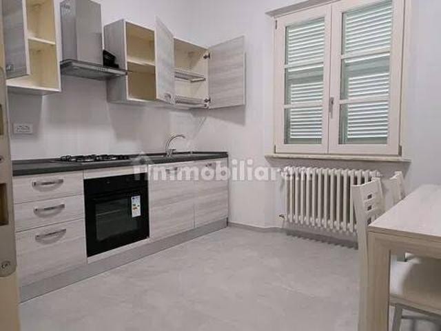 Appartamento in affitto a Cinque Vie, Marina Di Massa