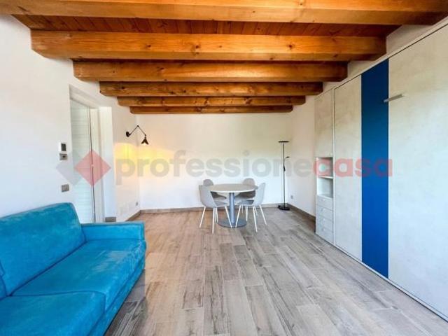 Appartamento in affitto a Sud-Ovest, Brenzone