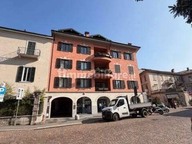 Appartamento in affitto a Biumo Superiore, Varese