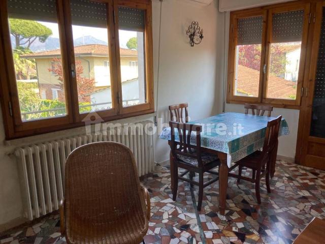 Appartamento in affitto a Vittoria Apuana, Forte Dei Marmi