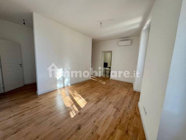 Appartamento in affitto a Cazzago Brabbia, Lombardia
