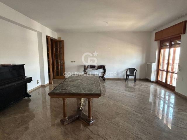 Appartamento in affitto a Centro, Puglia