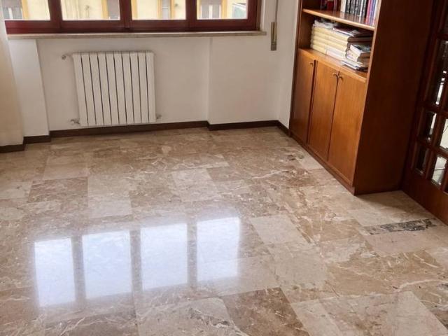 Appartamento in affitto a Quartiere Matteotti, Palermo