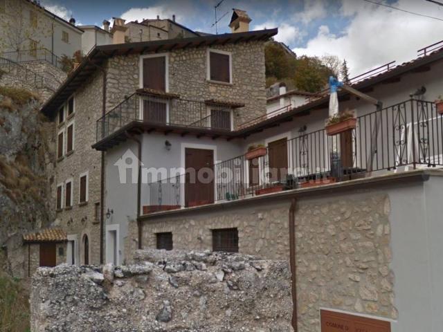 Appartamento in affitto a Rocca Di Mezzo, Abruzzo