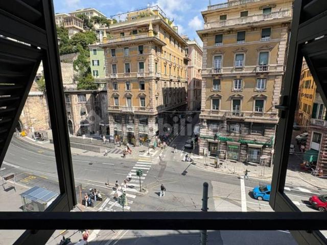 Appartamento in affitto a Centro Est, Serra Riccò