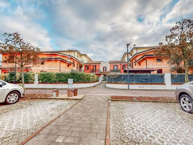 Appartamento in vendita a Unione Comuni Modenesi Area Nord, Mirandola