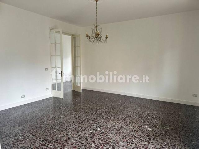 Appartamento in affitto a Baccanelli, Parma