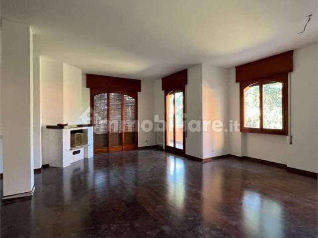 Appartamento in affitto a Giubiano, Varese