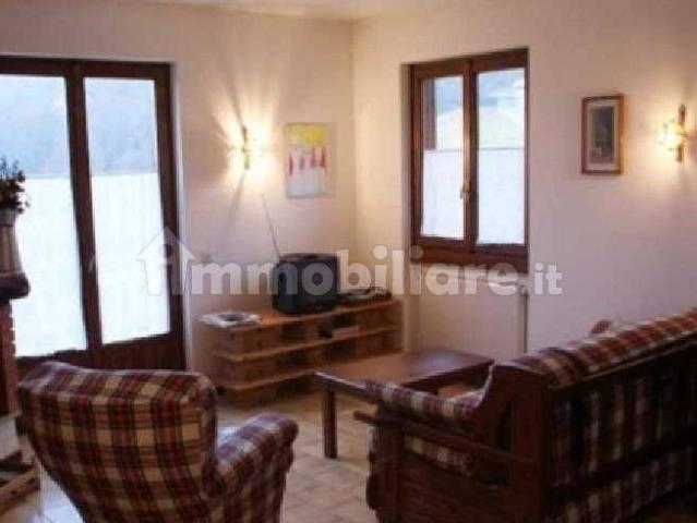 Appartamento in affitto a Comunità Montana della Valle Brembana, Cusio