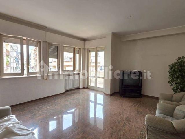 Appartamento in affitto a Puglia, Barletta-andria-trani