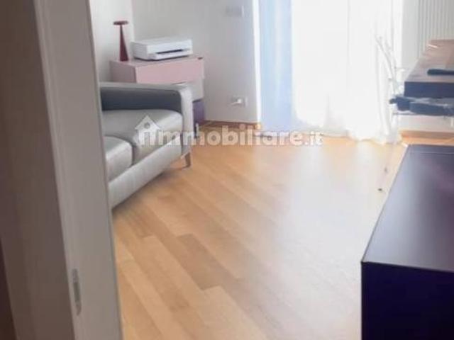 Appartamento in affitto a Pozziglioni, Puglia