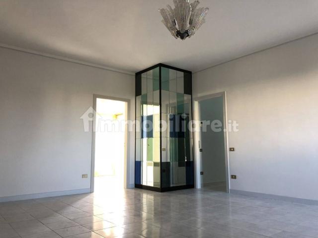 Appartamento in affitto a Leumann, Piemonte