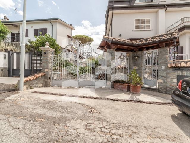 Appartamento in affitto a Monte San Salvatore, Roma Capitale