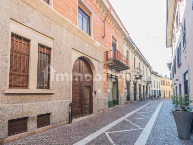 Appartamento in affitto a Centro, Gallarate