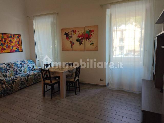 Appartamento in affitto a Centro Est, Serra Riccò