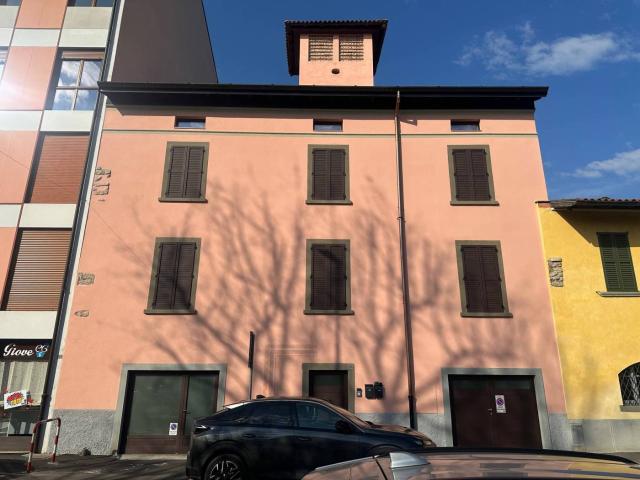 Appartamento in affitto a Ponte San Pietro, Bergamo