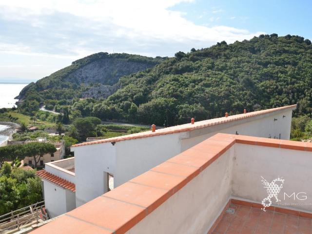 Appartamento in vendita a Rio, Toscana