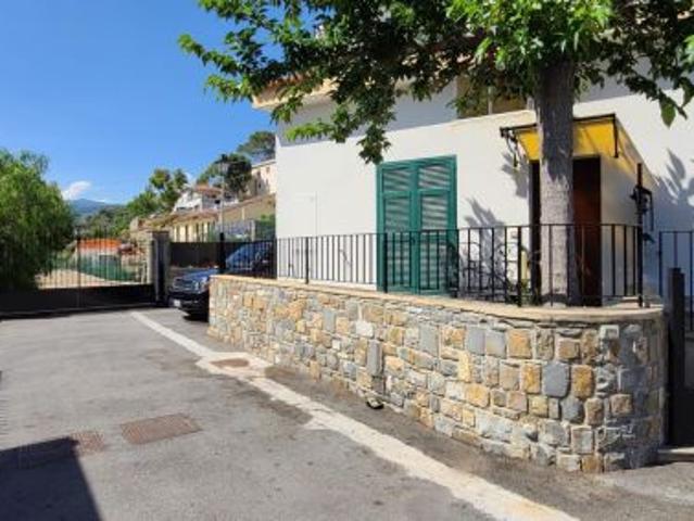 Appartamento in vendita a San Lorenzo Al Mare, Liguria