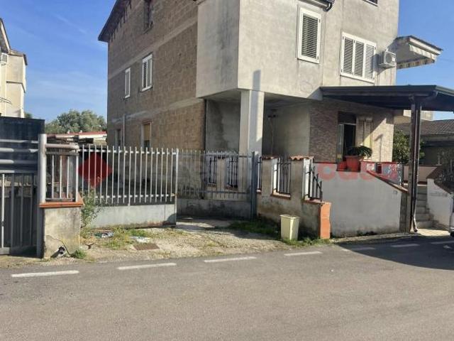 Appartamento in vendita a Vitulazio, Campania
