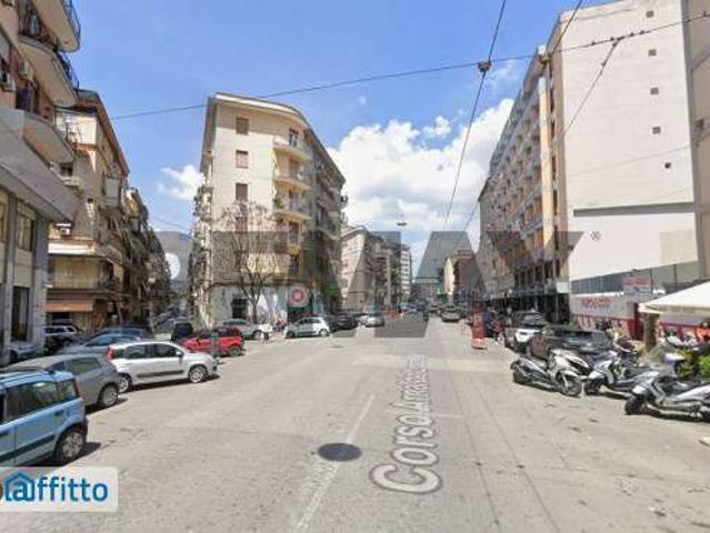 Appartamento in affitto a Municipalità 4, Campania