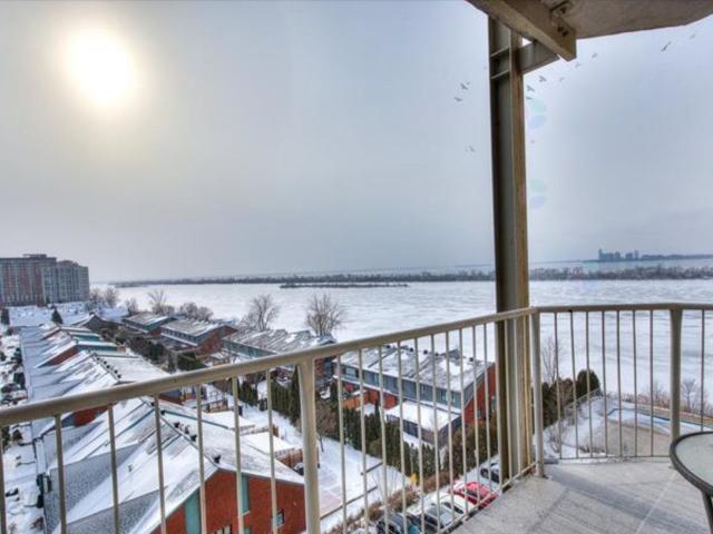 Apartment for rent in Brossard, Quebec