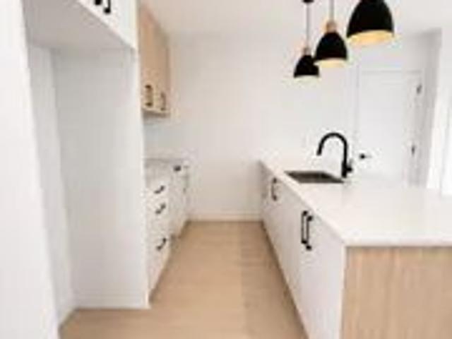 Apartment for rent in Memphrémagog, Quebec