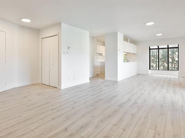 Apartment for rent in Saint-bruno-de-montarville, Quebec