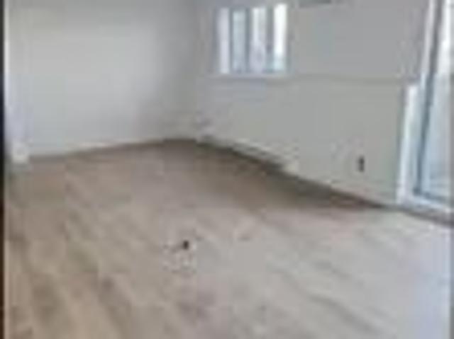 Apartment for rent in Saint-paul, Quebec