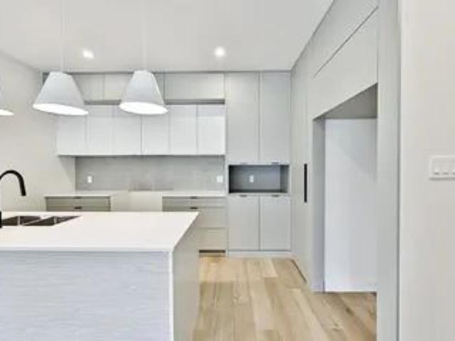 Apartment for rent in Sainte-Agathe-des-Monts, Laurentides