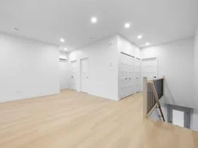 Apartment for rent in Pierre-de Saurel, Quebec