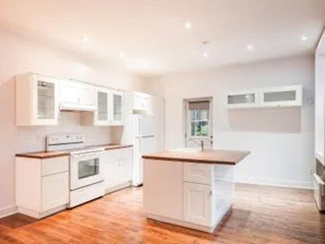 Apartment for rent in Ville-Marie, Montréal