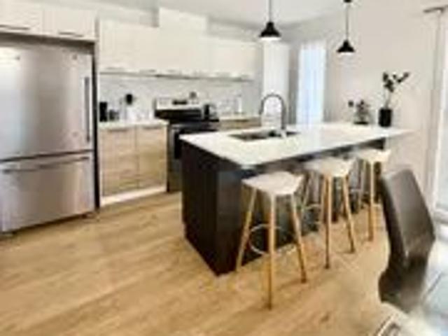 Apartment for rent in Les Moulins, Quebec