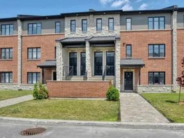 Apartment for rent in Chomedey, Quebec