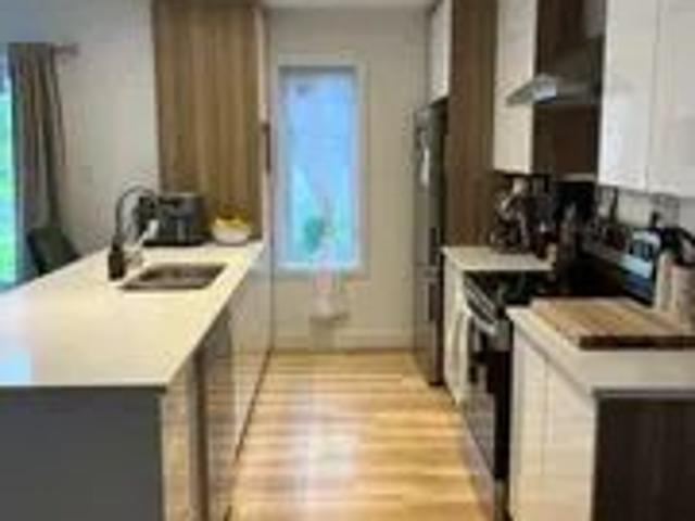 Apartment for rent in Jacques-cartier, Quebec