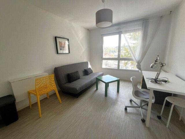 Studio location à La Marègue, Cenon
