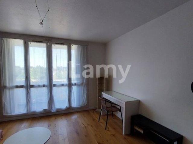 Studio location à Saint-Michel-sur-Orge, Essonne