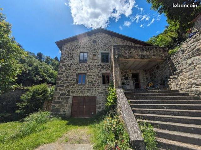 Appartement vente à Saint-Étienne, Pélussin