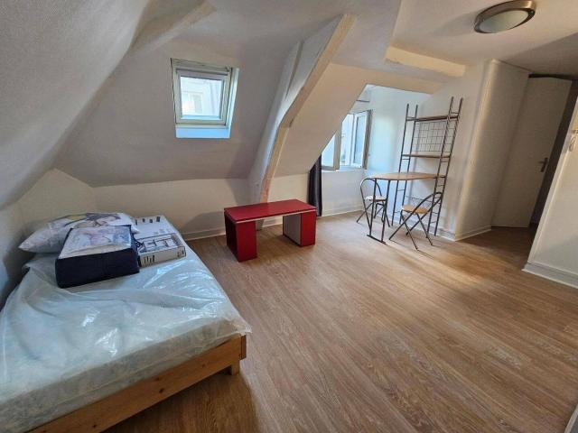 Studio location à Centre Ville - La Fayette - Eblé, Angers